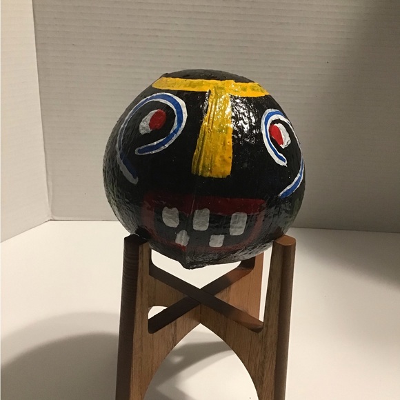 Mardi Gras New Orleans Zulu 2023 Authentic Coconut (New) - Picture 3 of 9